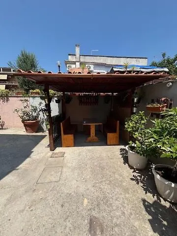 Lemon Garden Home Rom 0*,  Italien